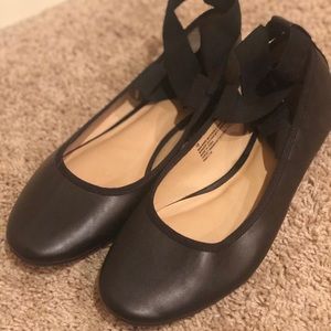 Women worn once 10 black ballet flats